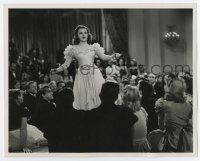 3y570 LITTLE NELLIE KELLY deluxe 8x10 still '40 crowd watches Judy Garland sing Singin' in the Rain!