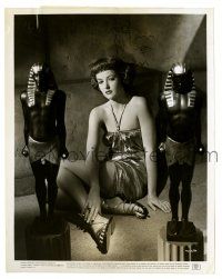 3y627 MARTHA VICKERS 8x10.25 still '47 sitting on floor in sexy outfit by Egyptian statues!