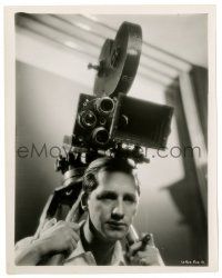 3y641 MERVYN LEROY 8x10.25 still '30s the great director getting the camera's point of view!