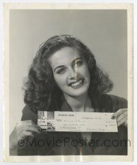 3y748 RAMSAY AMES 8.25x10 still '40s paying $100 to Universal Pictures with personalized check!