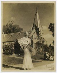4b082 LEILA HYAMS deluxe 10x13 still '30s in a wedding dress holding flowers in front of church!