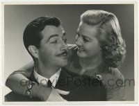 4b106 STAND BY FOR ACTION deluxe 10x13 still '42 Robert Taylor & Marilyn Maxwell by Clarence S Bull