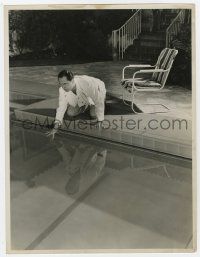 4b124 WILLIAM POWELL deluxe 10x13 still '30s at home by swimming pool by Clarence Sinclair Bull!