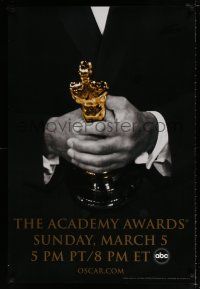 4d010 78th ANNUAL ACADEMY AWARDS DS 1sh '05 cool Studio 318 design of man in suit holding Oscar!