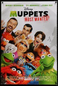 4d527 MUPPETS MOST WANTED advance DS 1sh '14 Ricky Gervais, Ty Burrell, Tina Fey, Kermit, more!