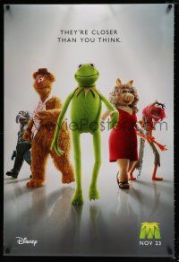 4d525 MUPPETS teaser DS 1sh '11 Kermit, Fozzie, Miss Piggy, they're closer than you think!