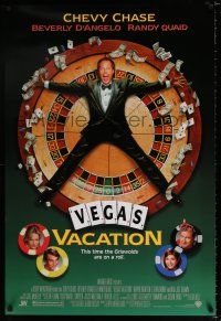 4d534 NATIONAL LAMPOON'S VEGAS VACATION DS 1sh '97 great image of Chevy Chase on roulette wheel!