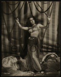 4e975 RUTH ROMAN 2 8x10 stills '40s sexy image from A Night in Casablanca & in elegant dress!