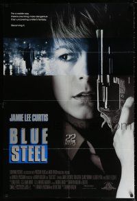 4f109 BLUE STEEL 1sh '90 great close-up of cop Jamie Lee Curtis w/gun!