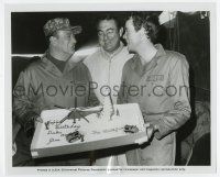 4m411 HELLFIGHTERS candid 8.25x10 still '69 John Wayne & Jim Hutton celebrate birthdays w/director!