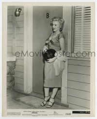 4m641 NIAGARA 8x10 still '53 full-length sexiest Marilyn Monroe holding vinyl record by door!