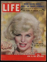 4s159 LIFE MAGAZINE magazine April 20, 1959 A Comic Marilyn Monroe Sets Movie Aglow!