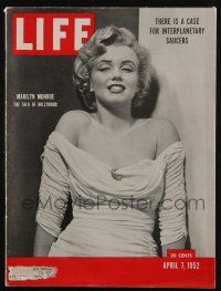 4s147 LIFE MAGAZINE magazine April 7, 1952 sexy Marilyn Monroe is the talk of Hollywood!