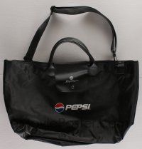 4s073 PEPSI white 14x23 duffel bag '00 from the ShoWest Convention!