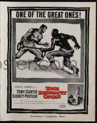 4s303 DEFIANT ONES English pressbook '58 art of Tony Curtis & Sidney Poitier chained together!