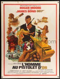 4y795 MAN WITH THE GOLDEN GUN French 1p '74 art of Roger Moore as James Bond by Robert McGinnis!