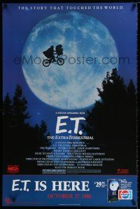 4z712 E.T. THE EXTRA TERRESTRIAL 26x39 Canadian video poster R88 Spielberg, bike over moon image!