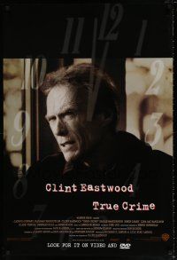 4z823 TRUE CRIME 27x40 video poster '99 great images of director & detective Clint Eastwood!