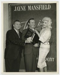 5d482 JAYNE MANSFIELD TV 7x9 still '60 This is Your Life producer Johnny Grant & host Ralph Edwards