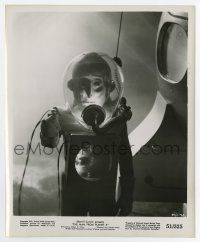 5d576 MAN FROM PLANET X 8.25x10 still '51 Edgar Ulmer, incredible c/u of the alien by his ship!