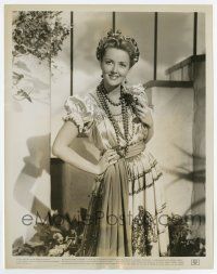 5d606 MARTHA VICKERS 8x10.25 still '47 wearing custom made Mexican dress with lots of jewelry!