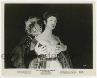 5d943 VAMPIRE & THE BALLERINA 8x10.25 still '62 great c/u of Helene Remy with grotesque monster!