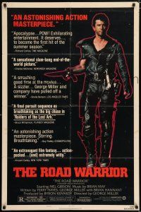 5f535 MAD MAX 2: THE ROAD WARRIOR style B 1sh '82 full-length image of Mel Gibson!
