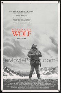 5f616 NEVER CRY WOLF 1sh '83 Walt Disney, great image of Charles Martin Smith alone in wild!