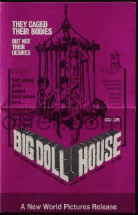 5h487 BIG DOLL HOUSE pressbook '71 artwork of Pam Grier whose body was caged, but not her desires!