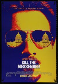 5k426 KILL THE MESSENGER DS 1sh '14 cool image of Jeremy Renner with Capitol in sunglasses!