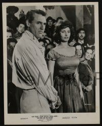 5s968 PRIDE & THE PASSION 2 8x10 stills '57 Cary Grant, Sophia Loren, Frank Sinatra, Stanley Kramer