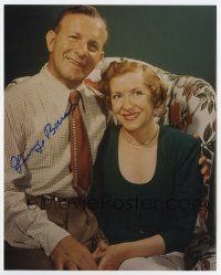 5t579 GEORGE BURNS signed color 8x10 REPRO still '80s great portrait sitting with his wife Gracie!