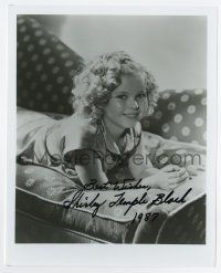 5t733 SHIRLEY TEMPLE signed 8x10 REPRO still '87 great cute smiling close up laying on couch!
