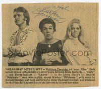 5t294 KATHLEEN FREEMAN signed 5x5 newspaper clipping '56 as Aunt Eller in Oklahoma on stage!
