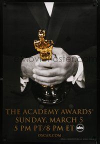 5z015 78th ANNUAL ACADEMY AWARDS 1sh '05 cool Studio 318 design of man in suit holding Oscar!