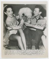 6a253 DONALD O'CONNOR 7.25x8.75 news photo '50s with cool sheep dog & sexy actress Peggy Gordon!