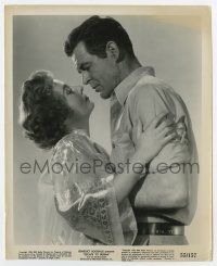 6a276 ESCAPE TO BURMA 8x10 still '55 great romantic close up of Robert Ryan & Barbara Stanwyck!