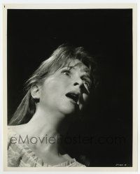 6a399 HAUNTING 8x10 still '63 best close up of terrified Julie Harris over black background!
