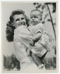 6a680 RITA HAYWORTH 8x10.25 still '46 with Orson Welles' daughter Rebecca, filming Down to Earth!