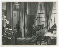 6a702 SAYONARA set reference 8.25x10 still '57 cool image of the interior of Webster's apartment!