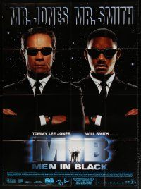 6b857 MEN IN BLACK French 1p '97 c/u of secret agents Tommy Lee Jones & Will Smith wearing shades!