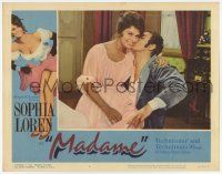 6g476 MADAME SANS GENE LC #6 R63 sexy Sophia Loren smiles as man whispers into her ear!