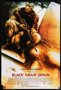 6k079 BLACK HAWK DOWN 1sh '01 Ridley Scott, Josh Hartnett in helicopter!