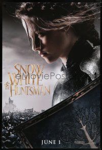 6k633 SNOW WHITE & THE HUNTSMAN June 1 teaser 1sh '12 cool image of Kristen Stewart!