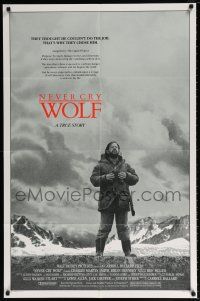 7b551 NEVER CRY WOLF 1sh '83 Walt Disney, great image of Charles Martin Smith alone in wild!
