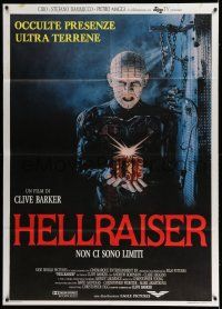 7c620 HELLRAISER Italian 1p '87 Clive Barker horror, great image of Pinhead holding cube!