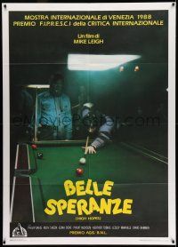 7c621 HIGH HOPES Italian 1p '89 different image of men shooting pool, directed by Mike Leigh!