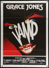 7c705 VAMP Italian 1p '86 great different art of female vampire showing her fangs & sexy lips!