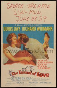 7c389 TUNNEL OF LOVE WC '58 romantic art of Doris Day & Richard Widmark kissing + sexy Gia Scala!