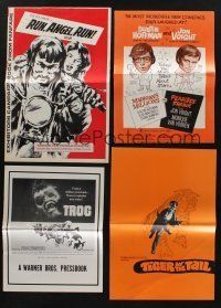 7d066 LOT OF 23 UNCUT PRESSBOOKS '60s-70s advertising images from a variety of different movies!